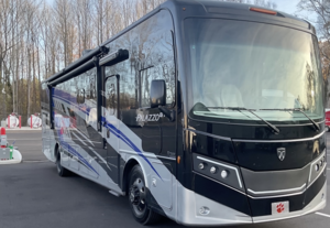 Пенсионеры купили новый автодом за 21 млн рублей и столкнулись с кошмаром