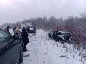 В Ленинградской области подростки пострадали в аварии с участием Lada Largus и Газели