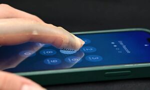 Инженеры представили ультратонкий патч для ощущения виртуальных текстур