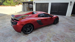 Редкий McLaren 650S Spider 2015 года ушел с молотка дешевле Porsche 911