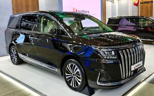 В России начались продажи нового минивэна Sollers SP7 за 5 миллионов рублей