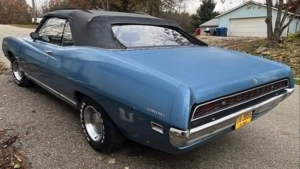 Редкий кабриолет Ford Torino GT 1971 года с пробегом 21 354 мили снова продается