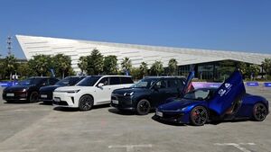 Тест-драйв GAC, Aion и Hyptec: от суперкара до семейных кроссоверов