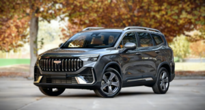 Geely обновила Haoyue L: теперь 7 мест и цена от 1 млн рублей