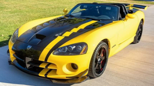 Американский спорткар Dodge Viper спустя 15 лет стоит дороже новых моделей