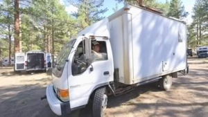 Фургон-бокс: Невидимый дом на колесах для кочевой жизни