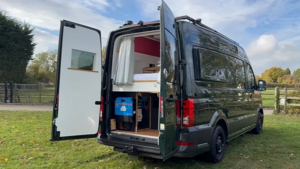 Motormelon: новый дом на колесах с автономией и стильным интерьером для путешествий