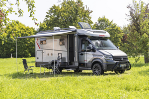 Dethleffs Globebus Performance 4x4 получил версию с подъемной крышей и четырьмя спальными местами