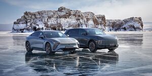 Exeed поднял цены на два гибрида адаптированных к российским зимам