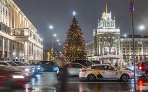 Пять главных опасностей для водителей в предновогодней суете