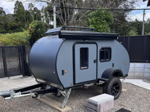 Легкий мини-караван ONLYWE: компактный дом на колесах для путешествий и кемпинга