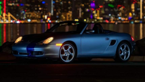 В США продают кабриолет Porsche Boxster S 2002 года с доработками по низкой цене