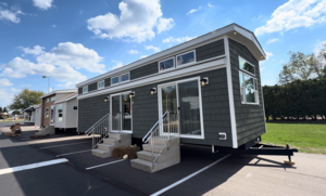 Новый дом на колесах Park Tiny 34FT сочетает стиль, комфорт и функциональность