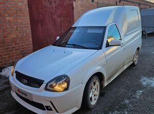 В России продают уникальный фургон Lada Priora из «Богдана»