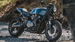 Необычный кастом Kawasaki Z1000: нео-ретро стиль и индивидуальный подход