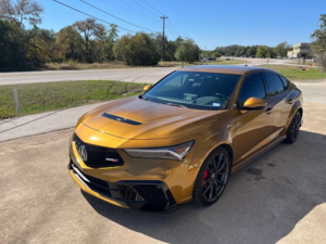 Владелец Acura Integra Type S 2024 года проехал 9300 км и продал авто с большой скидкой