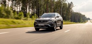 Белорусский Geely против нового китайского - какой кроссовер выбрать в 2025 году