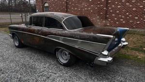 Редкий Chevrolet Bel Air 1957 года с уникальным тюнингом продается у коллекционера