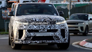 Range Rover Sport SV 2027 года получит центральный двойной выхлоп и обновленный дизайн