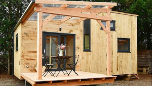 Французский мини-дом с секретом: максимум уюта и продуманности в каждом сантиметре