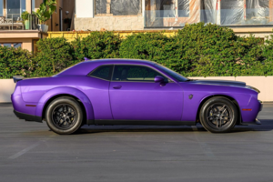 Почти новый Dodge Challenger SRT Demon 170 продан ради места для BMW M2 CS