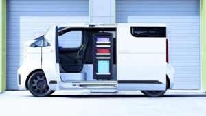 Toyota и Daihatsu показали модульный электрокар Kayoibako в разных размерах на автосалоне