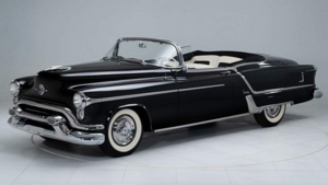 Единственный в своем роде Oldsmobile Fiesta 1953 года появится на аукционе в уникальном цвете
