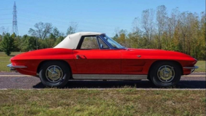 Редкая Chevrolet Corvette 1963 года с одной особенностью выставлена на продажу