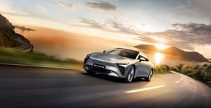 Какие необычные технологии могут применяться в гибридном автомобиле