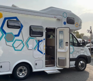 Дизельный автодом Dongfeng Iveco O 4x4 с автоматом и Евро 5 для путешествий