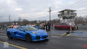 Суперкар против мощного SUV: Corvette Z06 и Dodge Durango Hellcat на четверти мили
