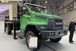 Урал представил среднетоннажный грузовик Урал-80: новые мосты и турбодизель