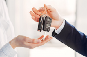 Как безопасно купить подержанный автомобиль у дилера и не попасть впросак