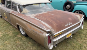 Необычный Mercury Monterey 1960 года: военный стиль и секреты владельца