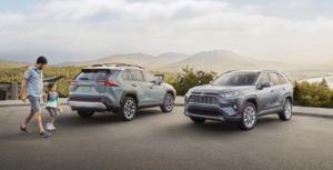 Toyota RAV4 снова доступен в России по цене ниже китайских конкурентов