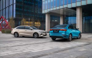 Какие китайские и российские автомобили исчезли с рынка России в 2025 году