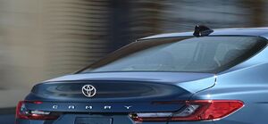 Toyota сохранила права на Camry в России до 2035 года несмотря на уход