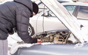 Что происходит с аккумулятором при сильном морозе и как его спасти зимой