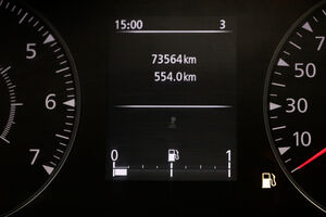 В Узбекистане введут штрафы за продажу авто с измененным пробегом