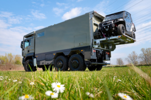 Unicat создал автодом на базе MAN TGS 6х6 с автономностью до двух недель