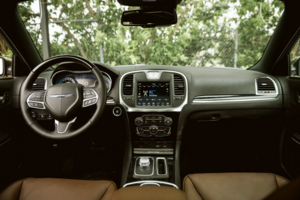 Почему автопроизводители забыли о деревянных рулях и тактильных ощущениях водителя