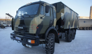 Камуфляжный КАМАЗ 5350: идеальный фургон-дом для охоты и рыбалки