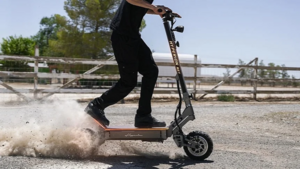 Solar Hyperion RST: электросамокат с максимальной скоростью 112 км/ч за 3600 долларов