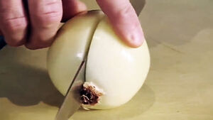 Как легко нарезать лук