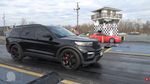 Ford Explorer ST обходит суперчардженный GMC Sierra Jackal на четверти мили