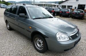 В Германии универсал Lada Priora оказался никому не нужен: отдают по цене смартфона