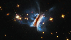 Хаббл обнаружил гигантский космический сэндвич-вампир, где рождаются новые планеты