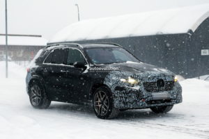 Mercedes-AMG GLE 53 получит второе обновление и останется на рынке до 2027 года