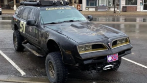 Pontiac Firebird превратили в внедорожник - эксперимент, который удивил даже фанатов