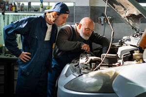 Механики назвали опасным популярный зимний лайфхак с WD-40 для колес